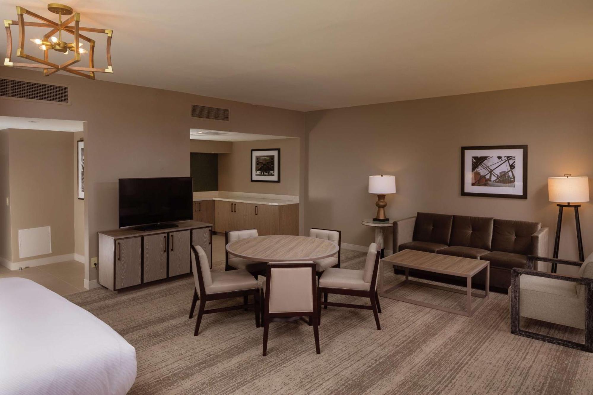 ฮิลตัน เบอร์มิงแฮม แอต ยูนิเวอร์ซิตี้ ออฟ อลาบามา แอต เบอร์มิงแฮม Hotel ภายนอก รูปภาพ