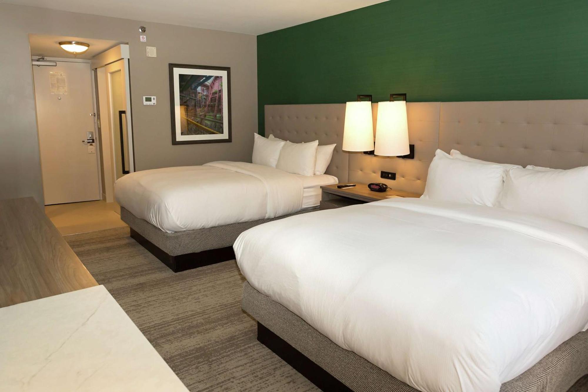 ฮิลตัน เบอร์มิงแฮม แอต ยูนิเวอร์ซิตี้ ออฟ อลาบามา แอต เบอร์มิงแฮม Hotel ภายนอก รูปภาพ
