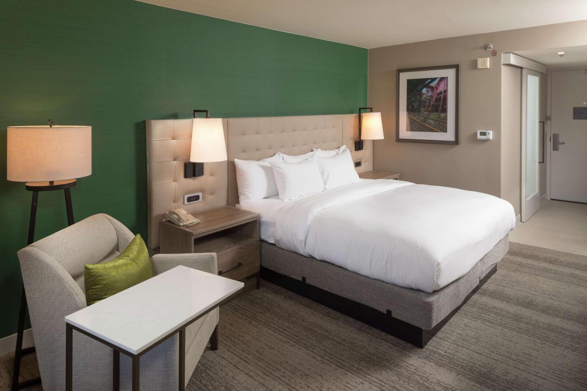 ฮิลตัน เบอร์มิงแฮม แอต ยูนิเวอร์ซิตี้ ออฟ อลาบามา แอต เบอร์มิงแฮม Hotel ภายนอก รูปภาพ