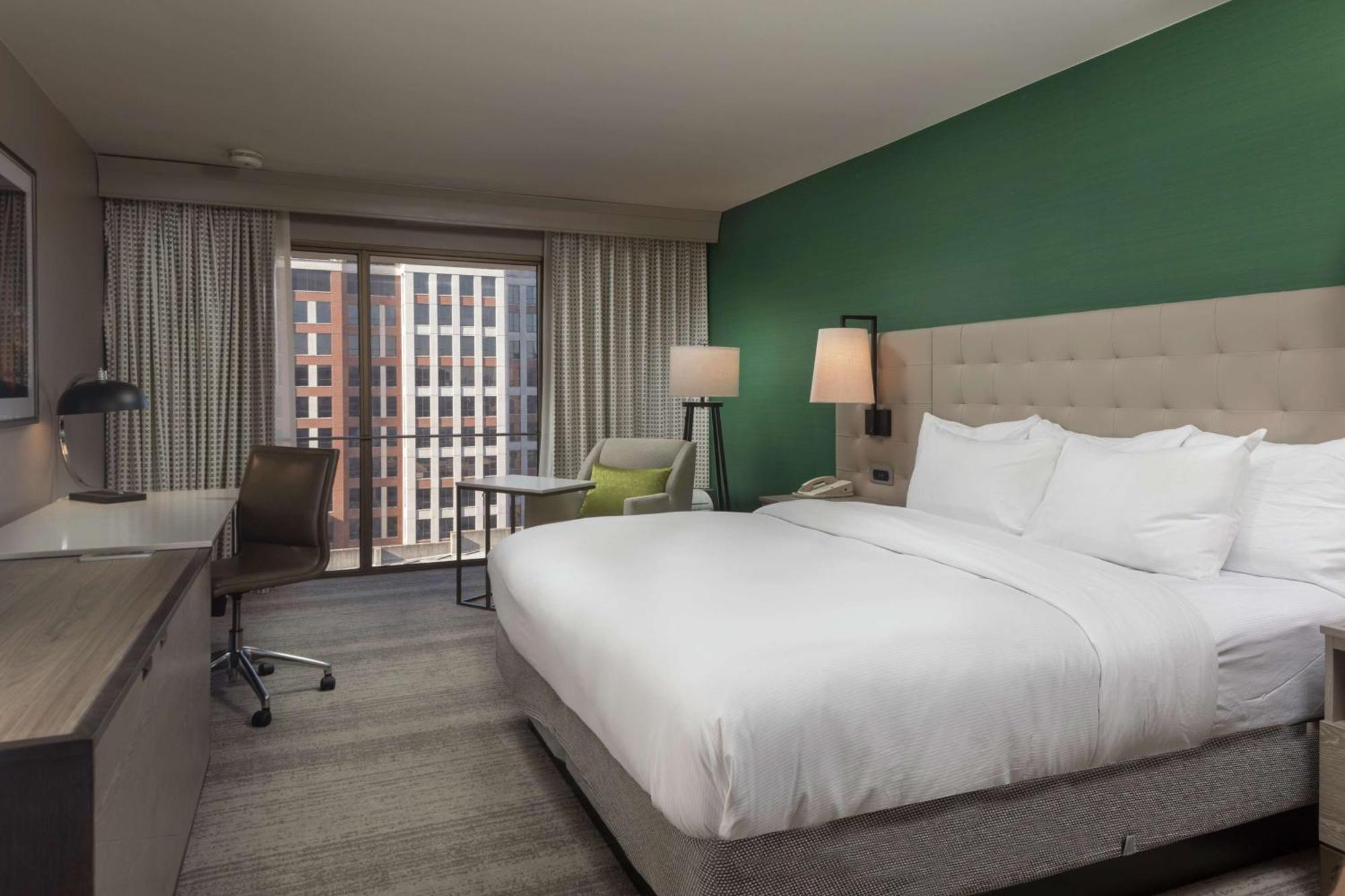 ฮิลตัน เบอร์มิงแฮม แอต ยูนิเวอร์ซิตี้ ออฟ อลาบามา แอต เบอร์มิงแฮม Hotel ภายนอก รูปภาพ